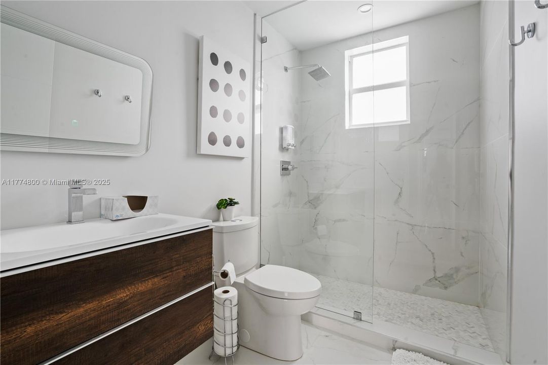 For Rent: $4,500 (3 beds, 3 baths, 1428 Square Feet)