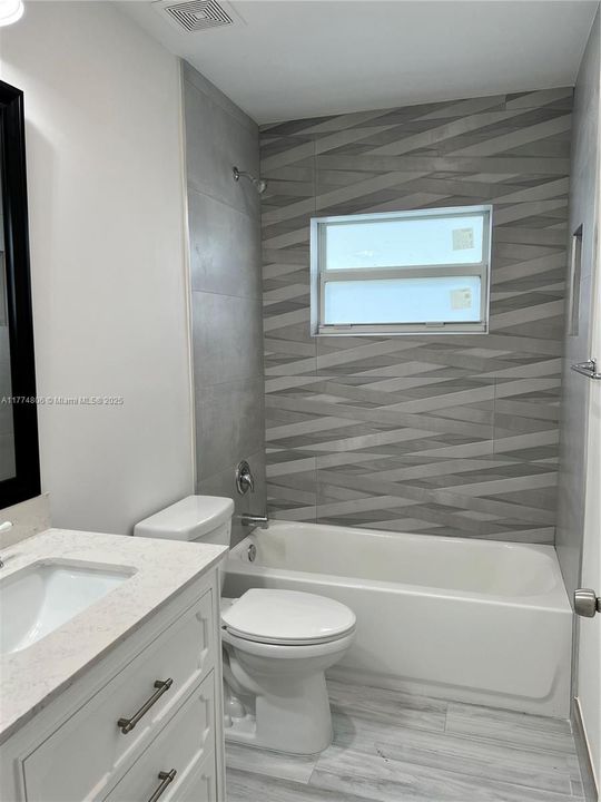 Recently Rented: $2,600 (2 beds, 2 baths, 1200 Square Feet)