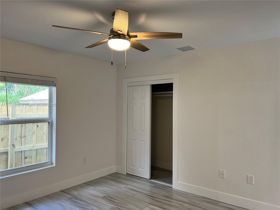 Recently Rented: $2,600 (2 beds, 2 baths, 1200 Square Feet)