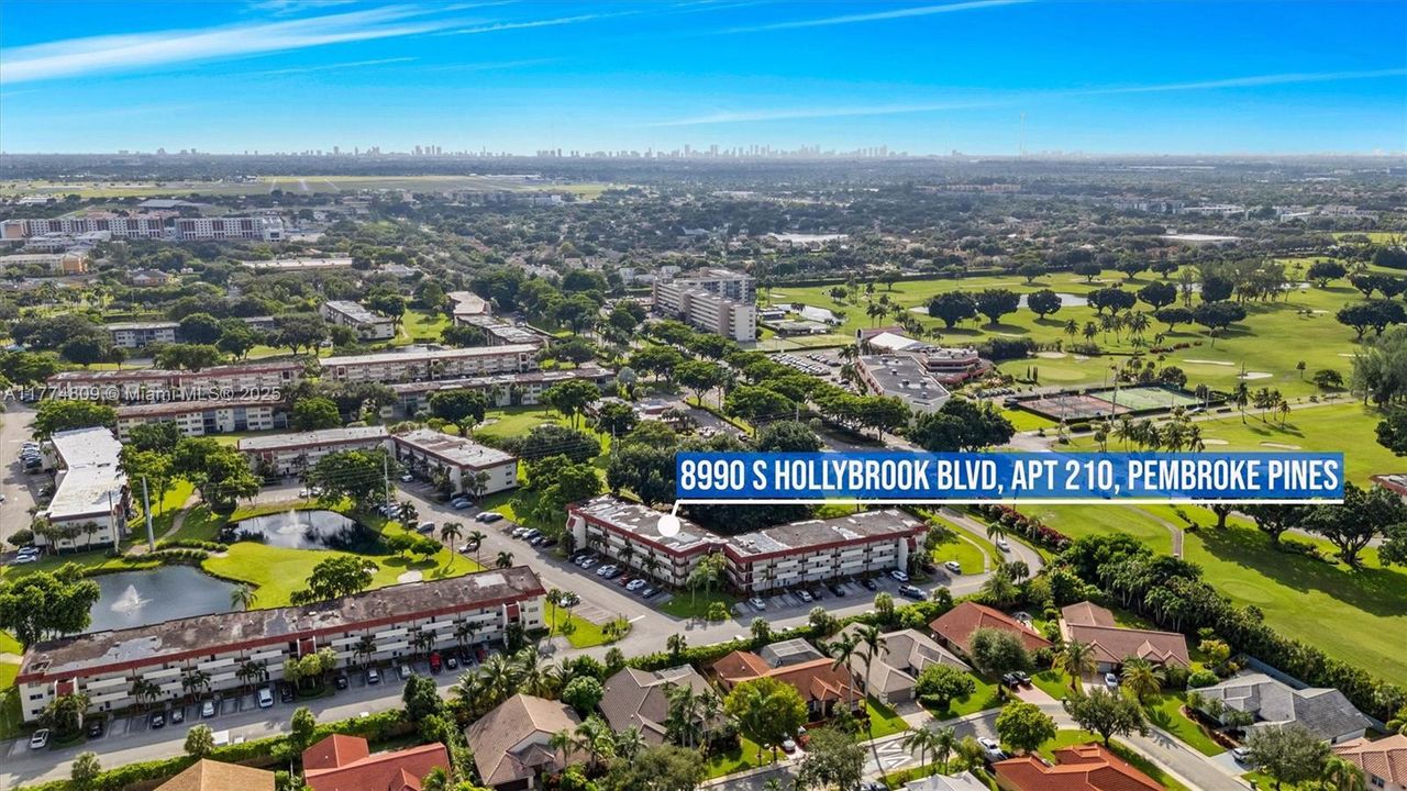 Недавно продано: $185,000 (2 спален, 2 ванн, 1170 Квадратных фут)