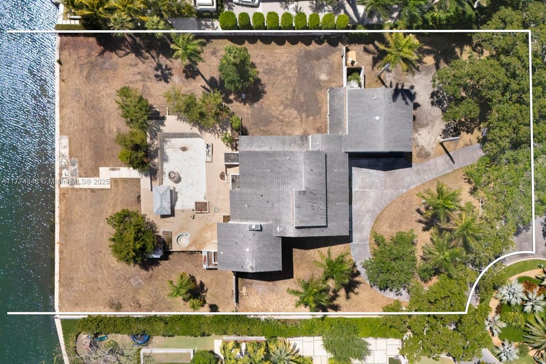 待售: $17,500,000 (0.80 acres)