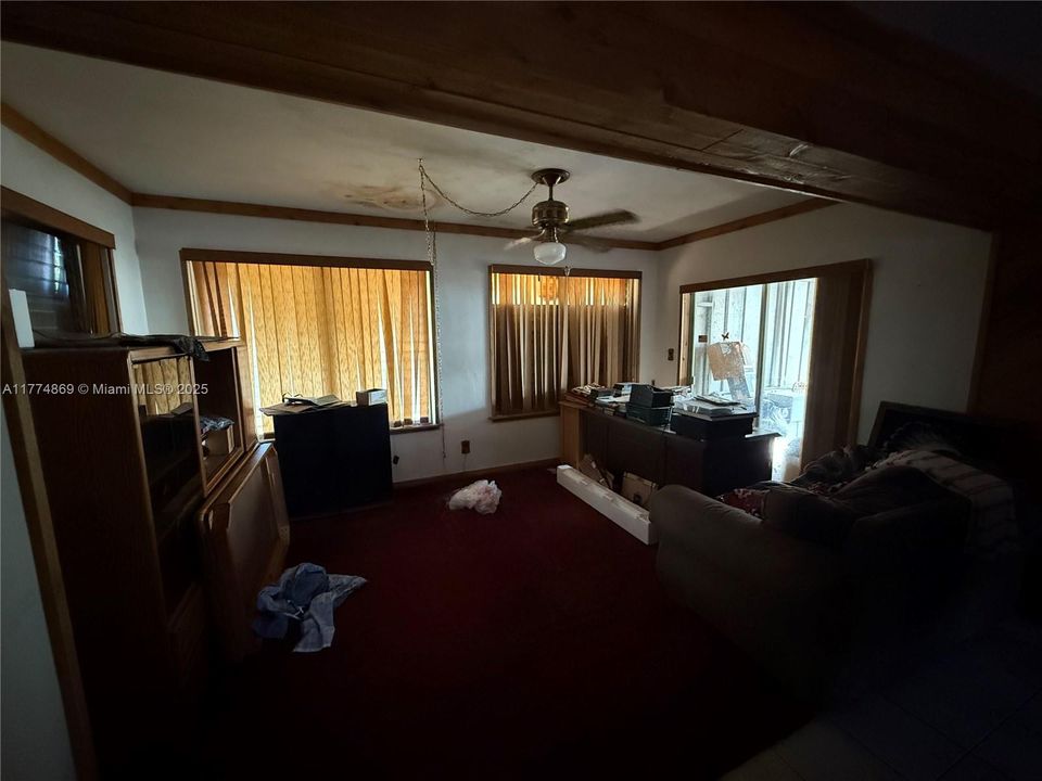 Recently Sold: $389,000 (2 beds, 2 baths, 1442 Square Feet)
