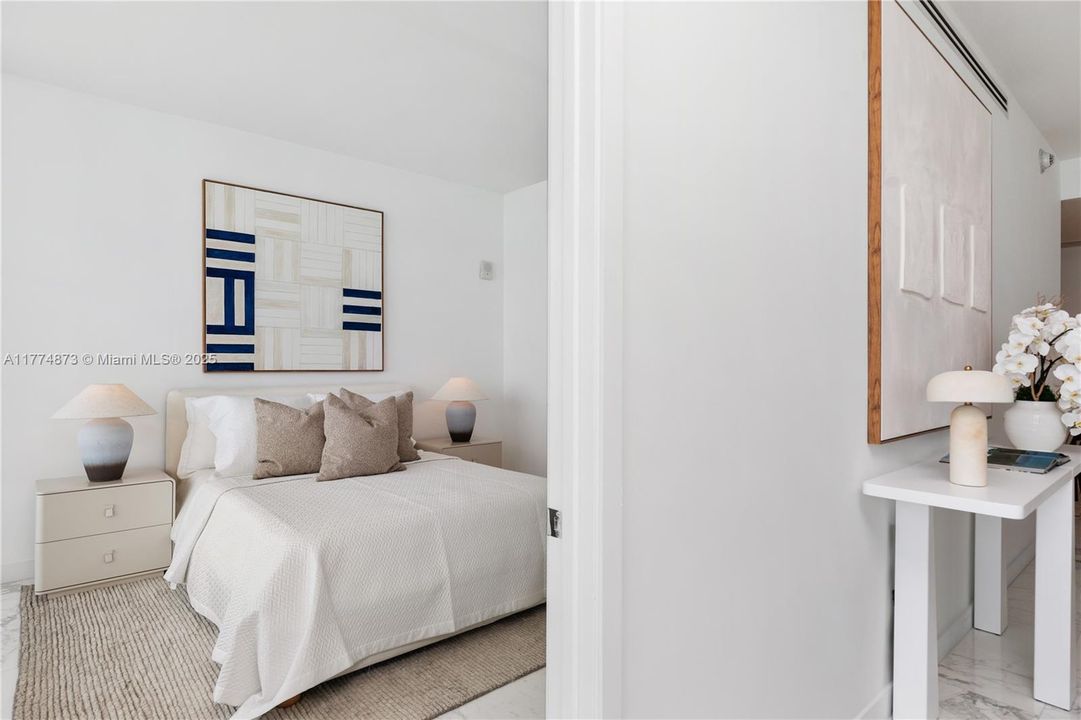 For Sale: $4,050,000 (2 beds, 2 baths, 1571 Square Feet)