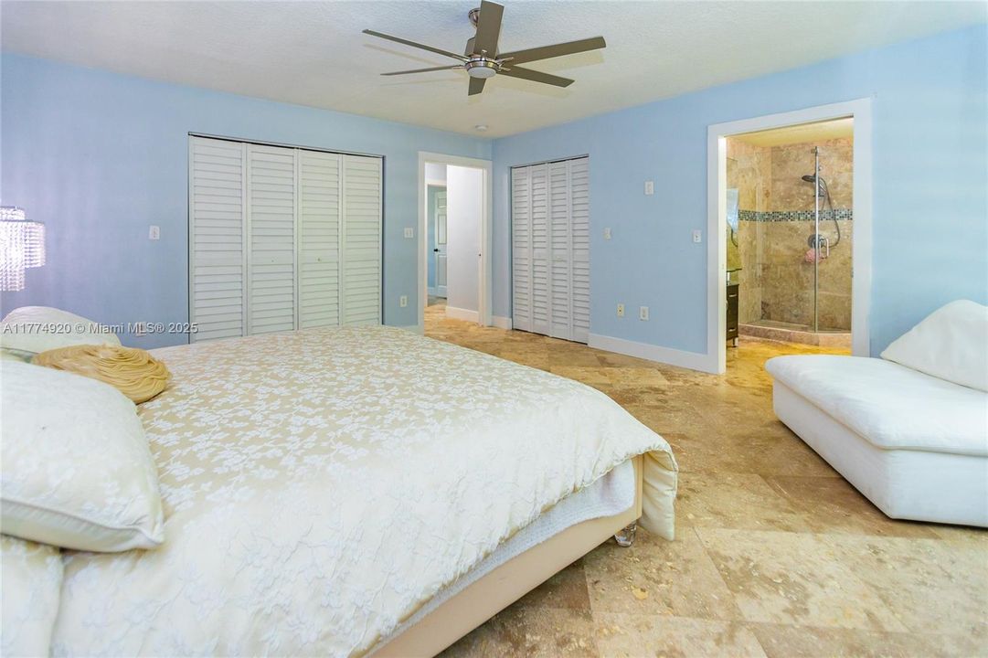 Недавно продано: $979,999 (5 спален, 3 ванн, 2489 Квадратных фут)