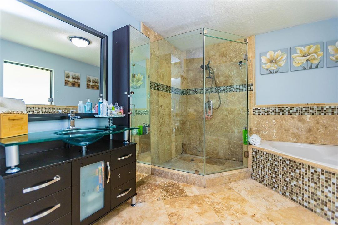 Недавно продано: $979,999 (5 спален, 3 ванн, 2489 Квадратных фут)