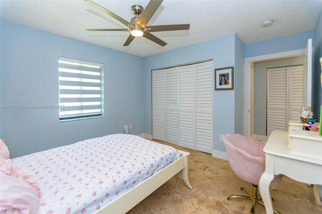 Недавно продано: $979,999 (5 спален, 3 ванн, 2489 Квадратных фут)