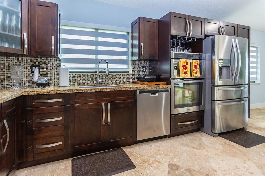 Недавно продано: $979,999 (5 спален, 3 ванн, 2489 Квадратных фут)