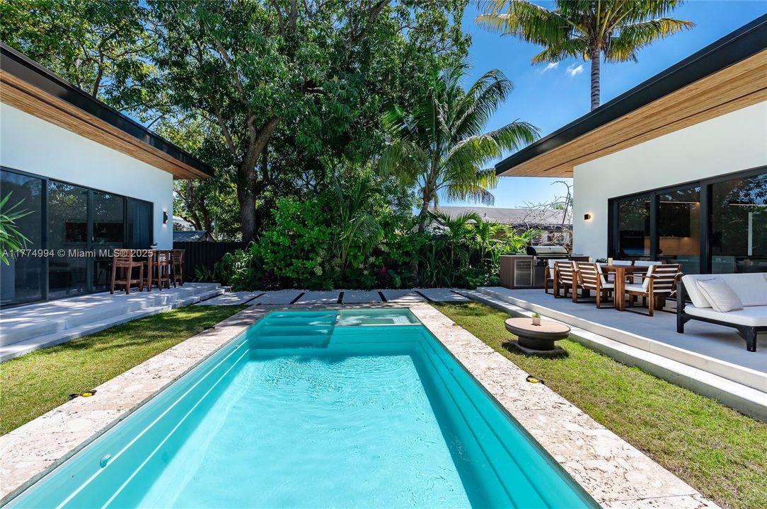 Main House & Guest House