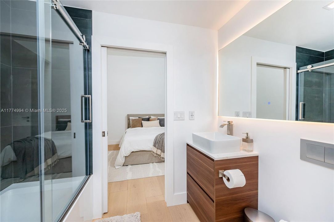 Vendido Recientemente: $2,500,000 (4 camas, 3 baños, 0 Pies cuadrados)