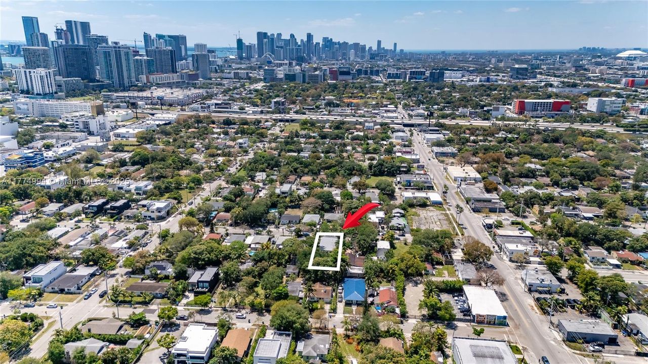 Vendido Recientemente: $2,500,000 (4 camas, 3 baños, 0 Pies cuadrados)