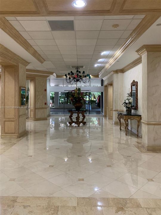 En Venta: $1,115,000 (2 camas, 2 baños, 1800 Pies cuadrados)