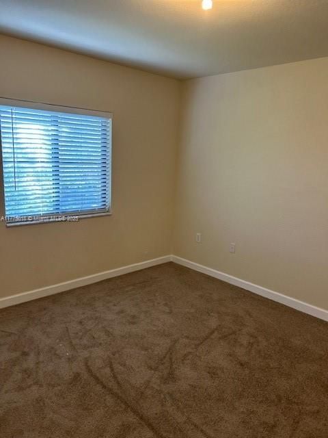 Под контрактом: $279,900 (2 спален, 2 ванн, 809 Квадратных фут)