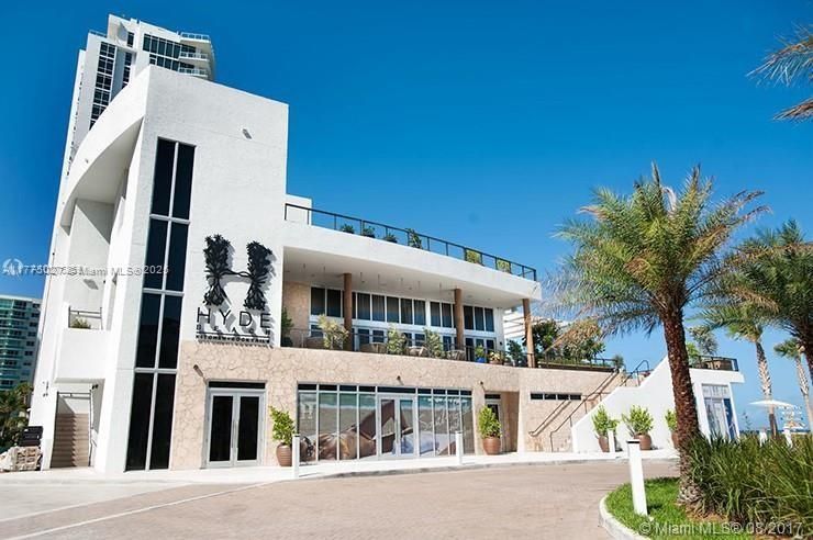 For Sale: $939,000 (2 beds, 2 baths, 1129 Square Feet)