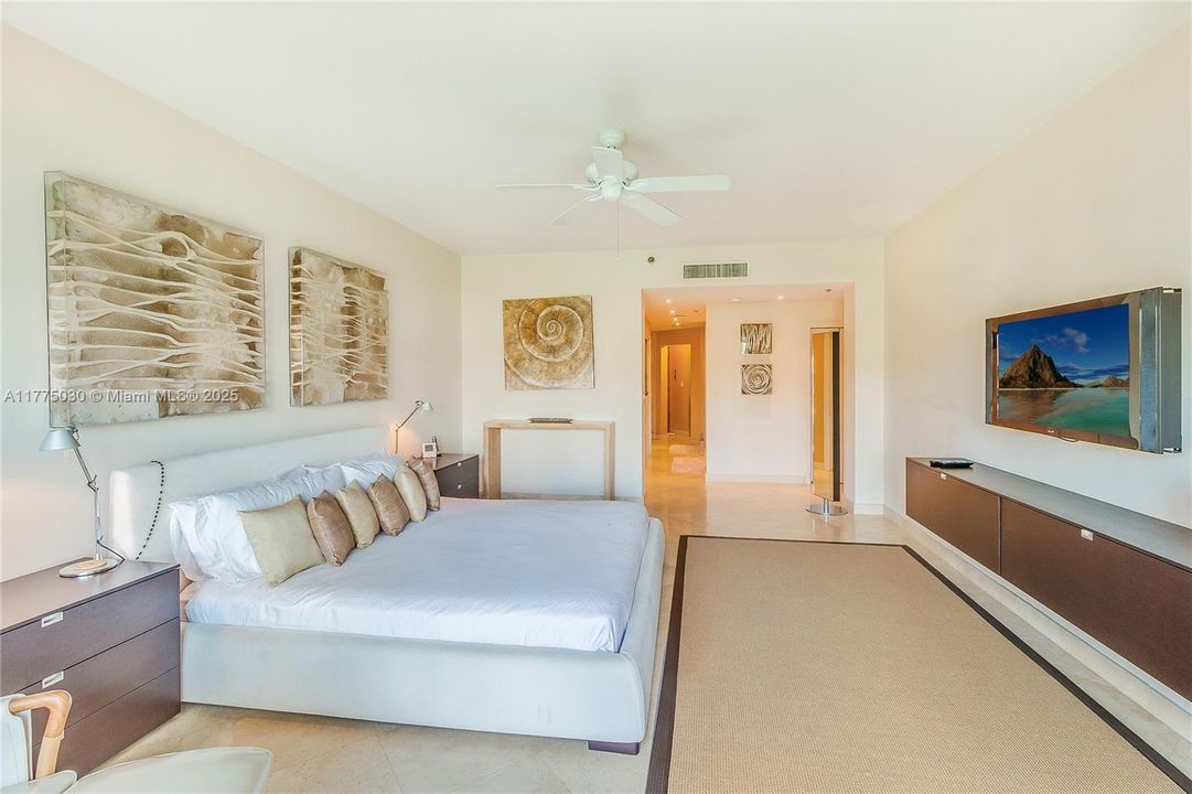 En Venta: $5,695,000 (3 camas, 3 baños, 3192 Pies cuadrados)