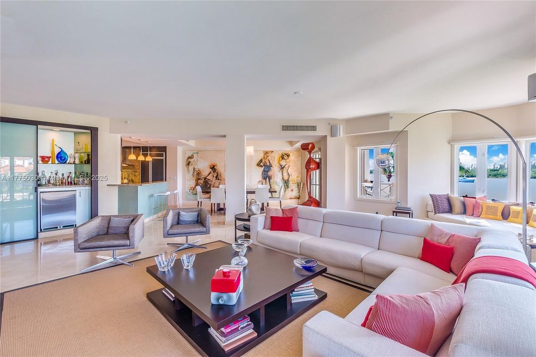 En Venta: $5,695,000 (3 camas, 3 baños, 3192 Pies cuadrados)