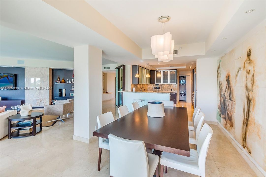 En Venta: $5,695,000 (3 camas, 3 baños, 3192 Pies cuadrados)
