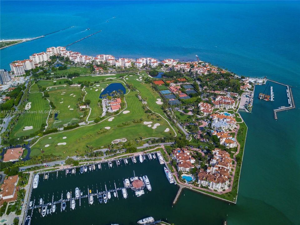 En Venta: $5,695,000 (3 camas, 3 baños, 3192 Pies cuadrados)