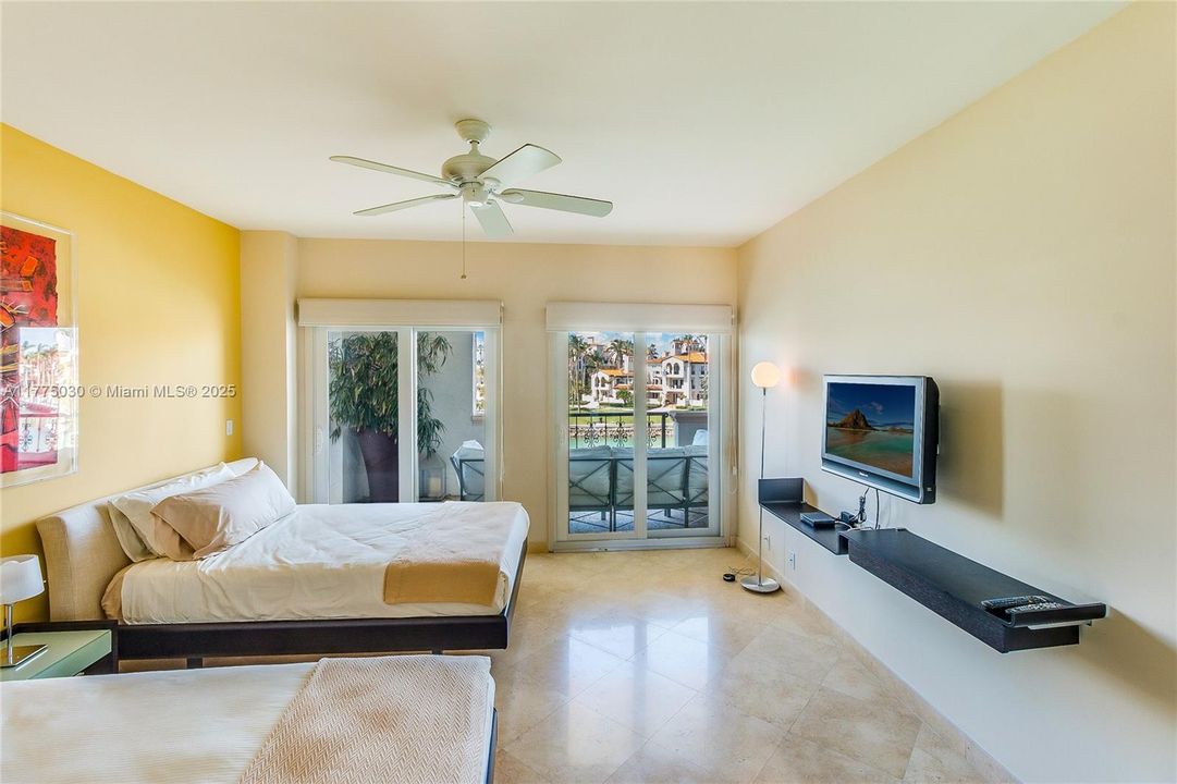 En Venta: $5,695,000 (3 camas, 3 baños, 3192 Pies cuadrados)