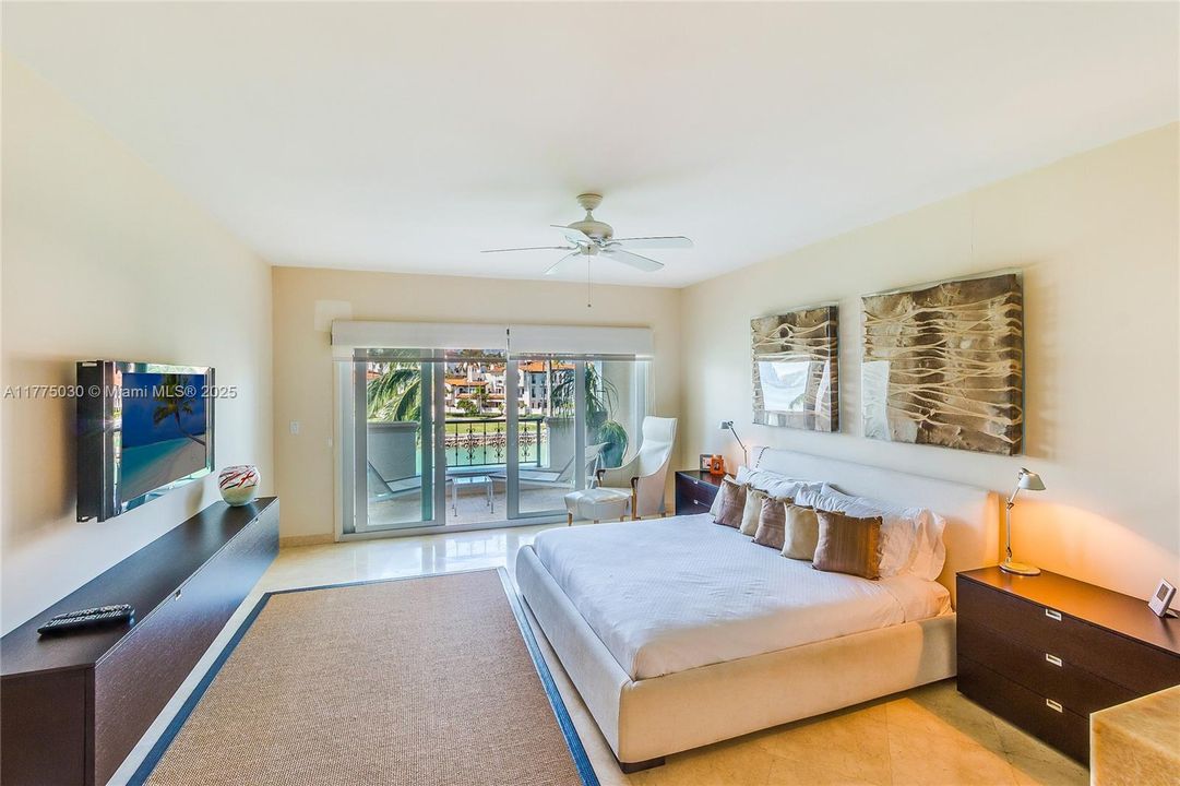 En Venta: $5,695,000 (3 camas, 3 baños, 3192 Pies cuadrados)