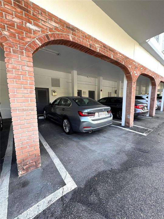 Vendido Recientemente: $439,000 (2 camas, 2 baños, 1463 Pies cuadrados)