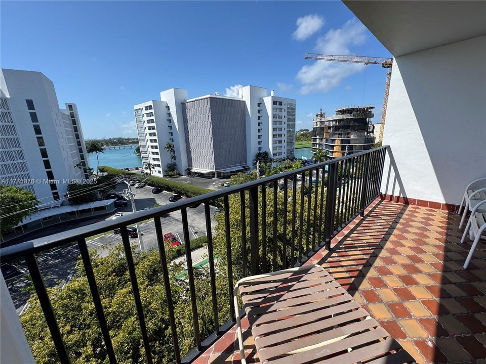 Vendido Recientemente: $439,000 (2 camas, 2 baños, 1463 Pies cuadrados)