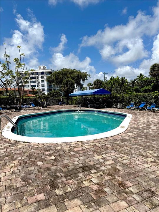 Vendido Recientemente: $439,000 (2 camas, 2 baños, 1463 Pies cuadrados)