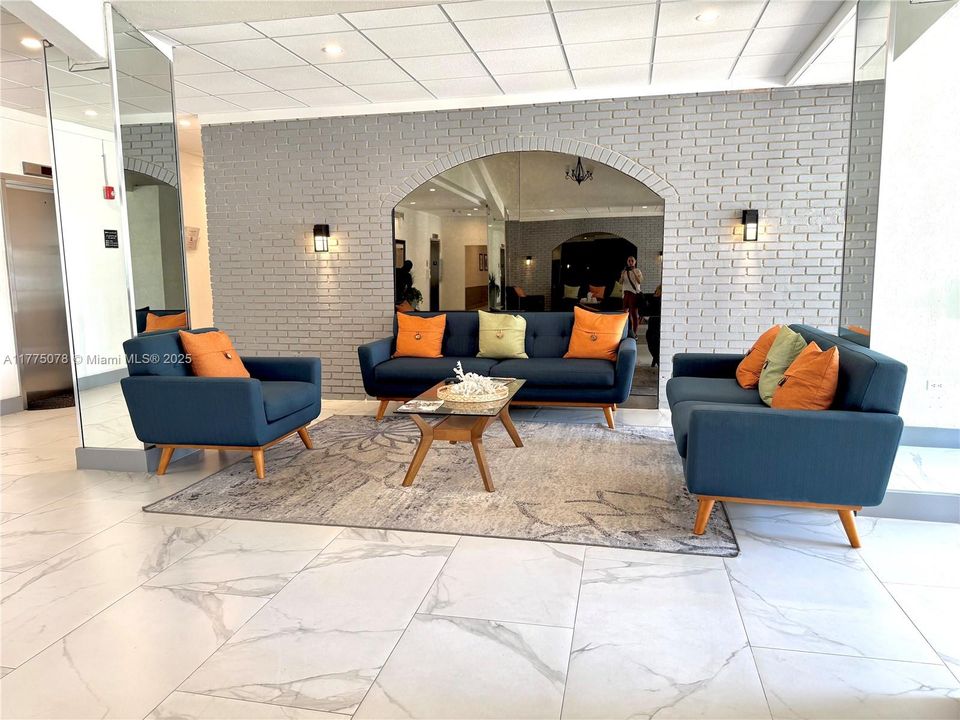 Vendido Recientemente: $439,000 (2 camas, 2 baños, 1463 Pies cuadrados)