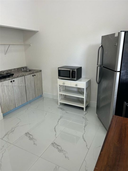 Recently Rented: $1,500 (1 beds, 1 baths, 500 Square Feet)