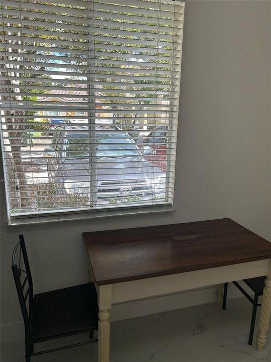 Recently Rented: $1,500 (1 beds, 1 baths, 500 Square Feet)