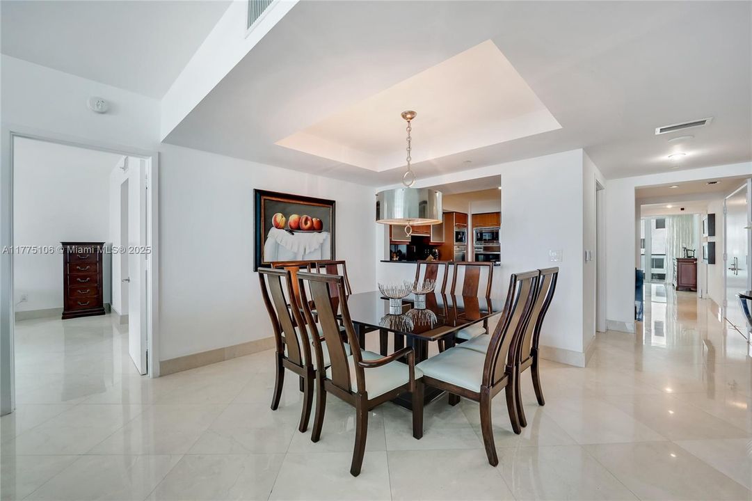 На продажу: $2,500,000 (3 спален, 3 ванн, 2130 Квадратных фут)