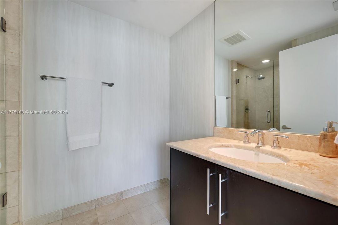 На продажу: $2,500,000 (3 спален, 3 ванн, 2130 Квадратных фут)