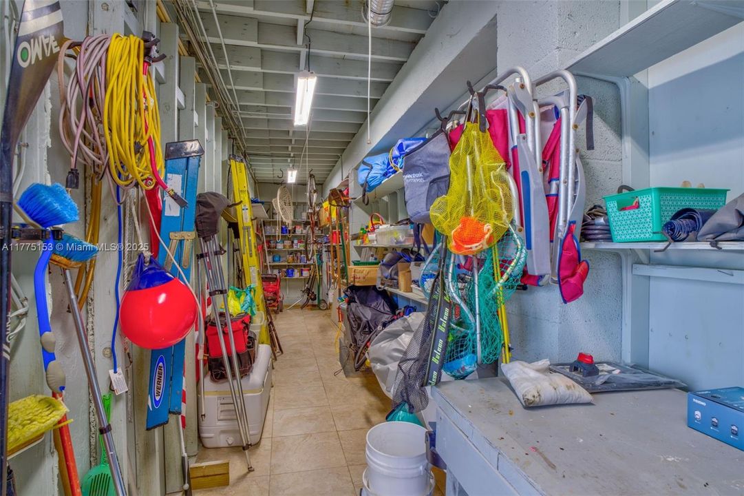 Recently Sold: $1,650,000 (3 beds, 2 baths, 1548 Square Feet)