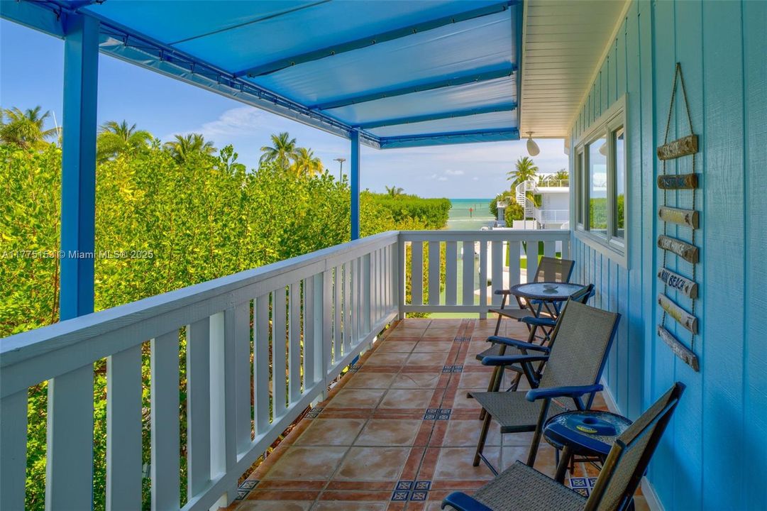 Recently Sold: $1,650,000 (3 beds, 2 baths, 1548 Square Feet)