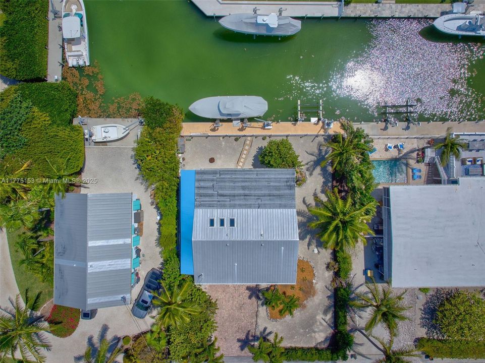 Recently Sold: $1,650,000 (3 beds, 2 baths, 1548 Square Feet)