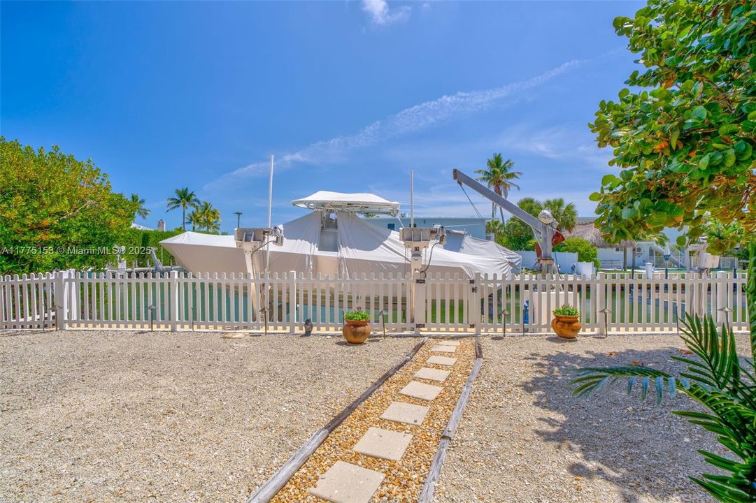 Recently Sold: $1,650,000 (3 beds, 2 baths, 1548 Square Feet)