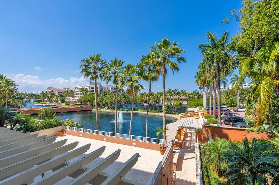 Activo con contrato: $2,440,000 (3 camas, 3 baños, 2602 Pies cuadrados)