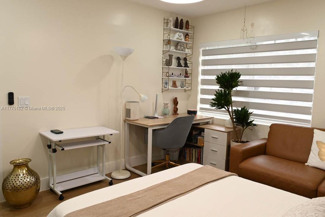 For Sale: $549,999 (3 beds, 2 baths, 1410 Square Feet)