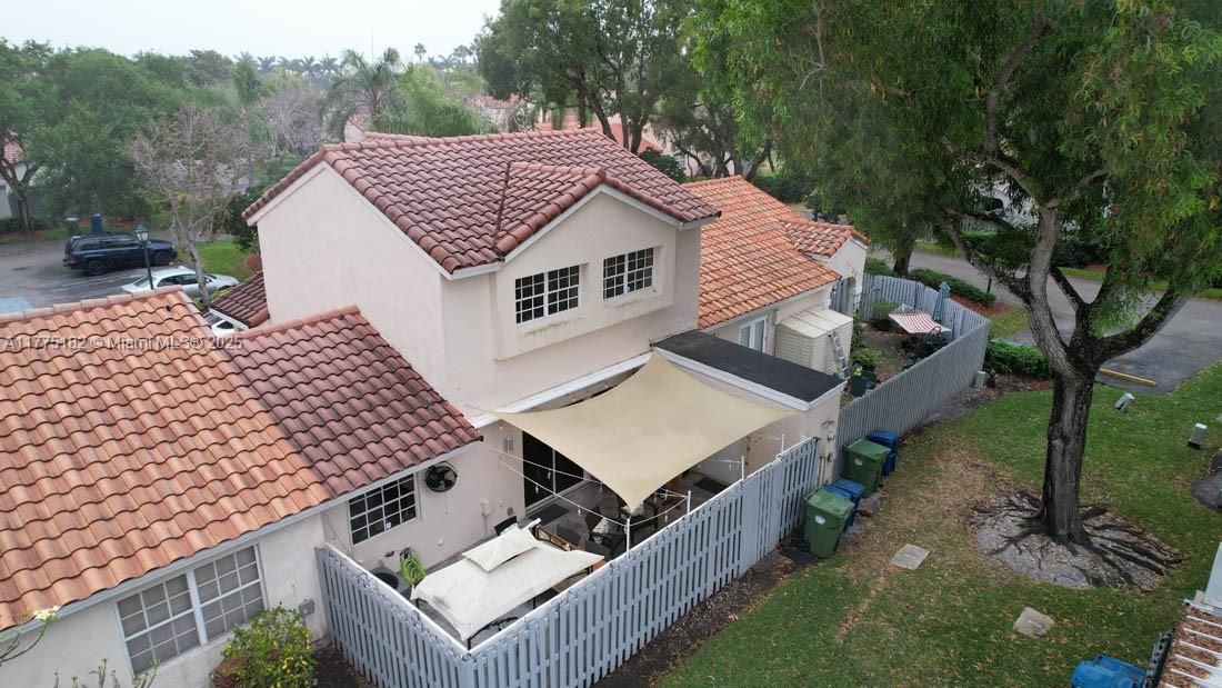 For Sale: $549,999 (3 beds, 2 baths, 1410 Square Feet)