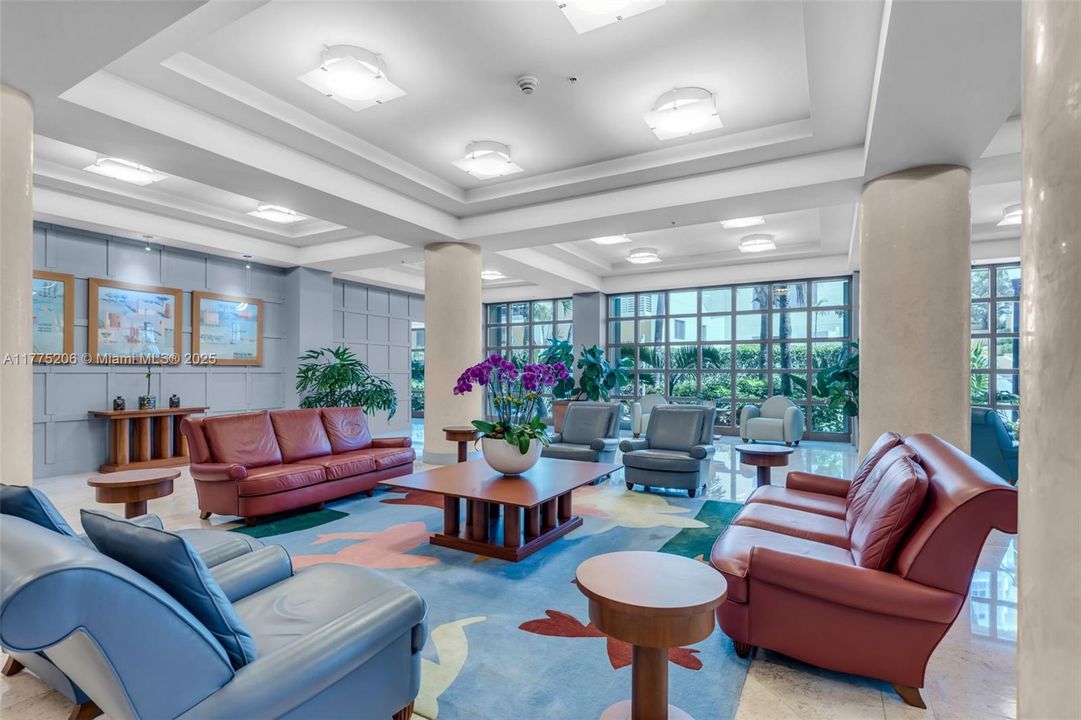 待售: $1,750,000 (2 贝兹, 2 浴室, 1530 平方英尺)