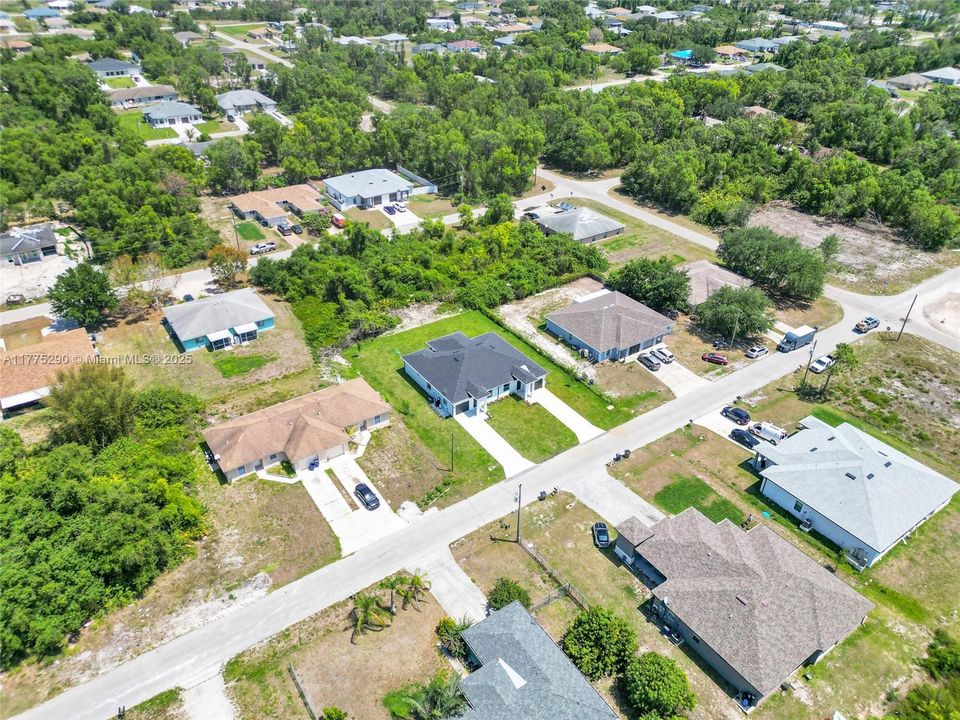 最近租的: $2,200 (3 贝兹, 2 浴室, 0 平方英尺)