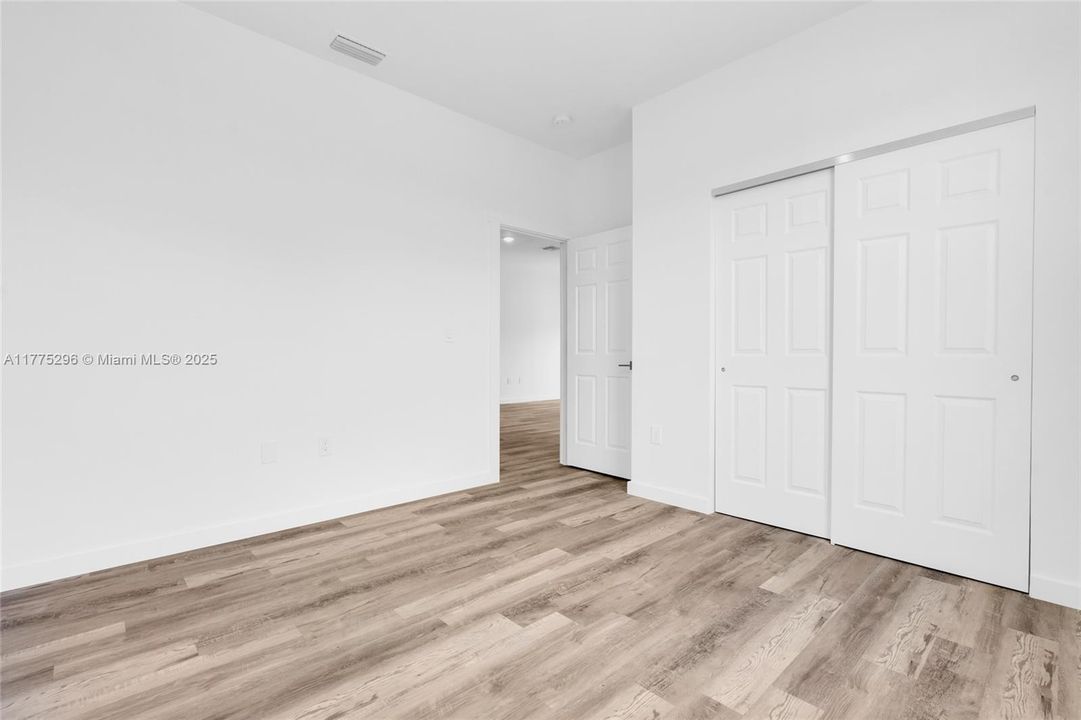 Recently Rented: $2,200 (3 beds, 2 baths, 0 Square Feet)