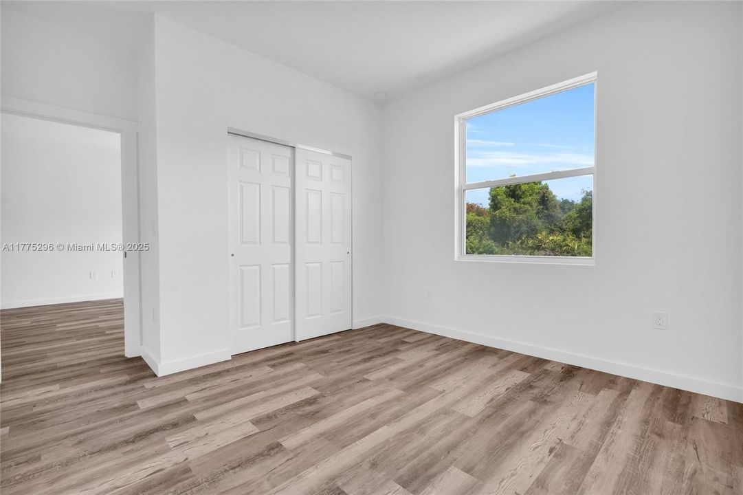 Recently Rented: $2,200 (3 beds, 2 baths, 0 Square Feet)