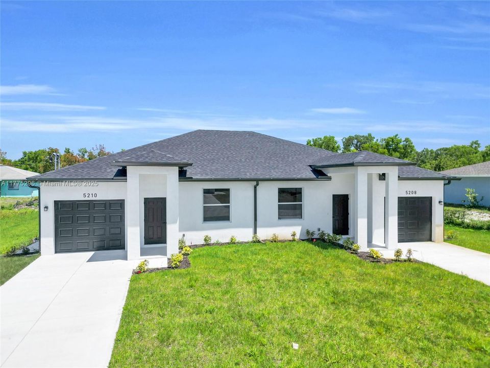 Recently Rented: $2,200 (3 beds, 2 baths, 0 Square Feet)