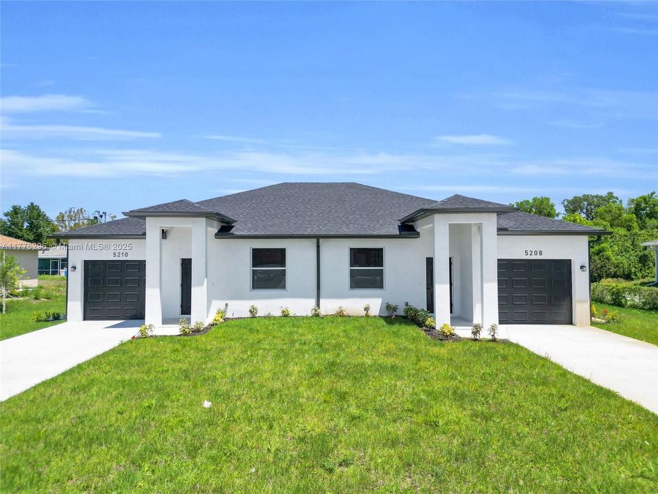 Recently Rented: $2,200 (3 beds, 2 baths, 0 Square Feet)