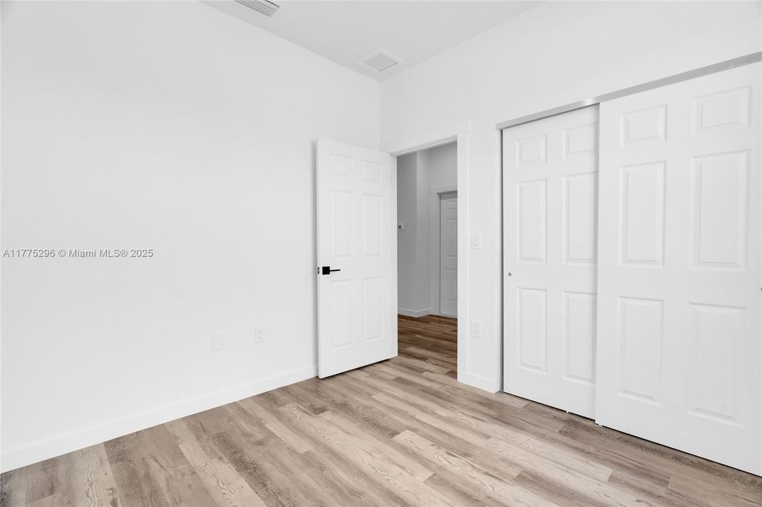 Recently Rented: $2,200 (3 beds, 2 baths, 0 Square Feet)