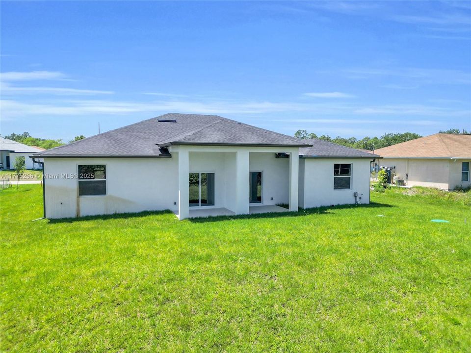 Recently Rented: $2,200 (3 beds, 2 baths, 0 Square Feet)