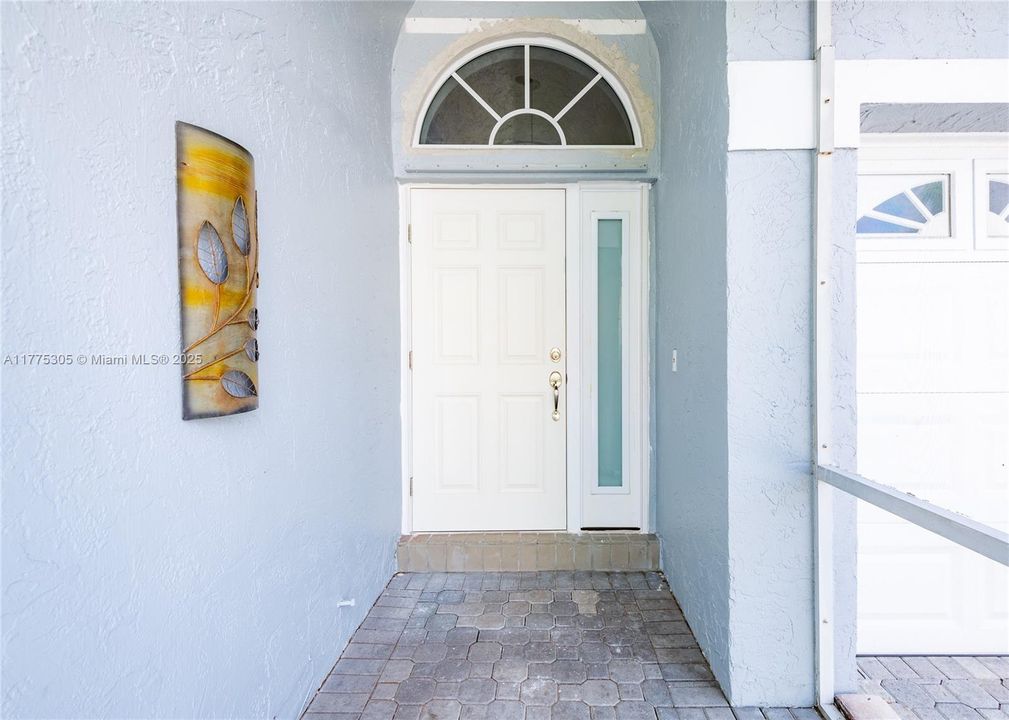 合同活跃: $699,000 (3 贝兹, 2 浴室, 1861 平方英尺)