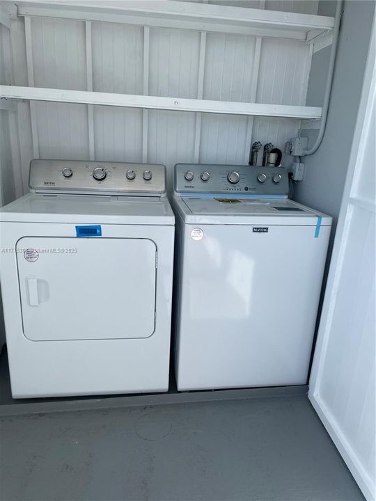 Active With Contract: $75,000 (2 beds, 2 baths, 880 Square Feet)