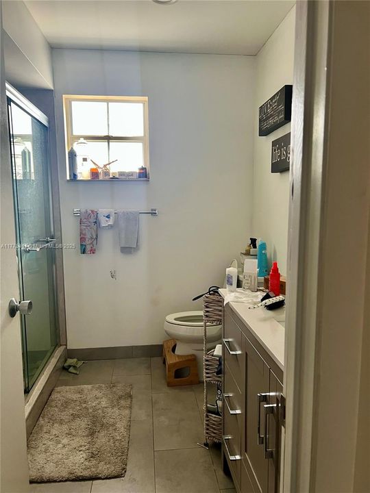 最近租的: $2,995 (3 贝兹, 2 浴室, 1358 平方英尺)