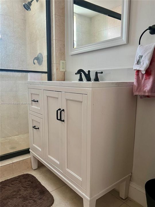 最近租的: $2,995 (3 贝兹, 2 浴室, 1358 平方英尺)